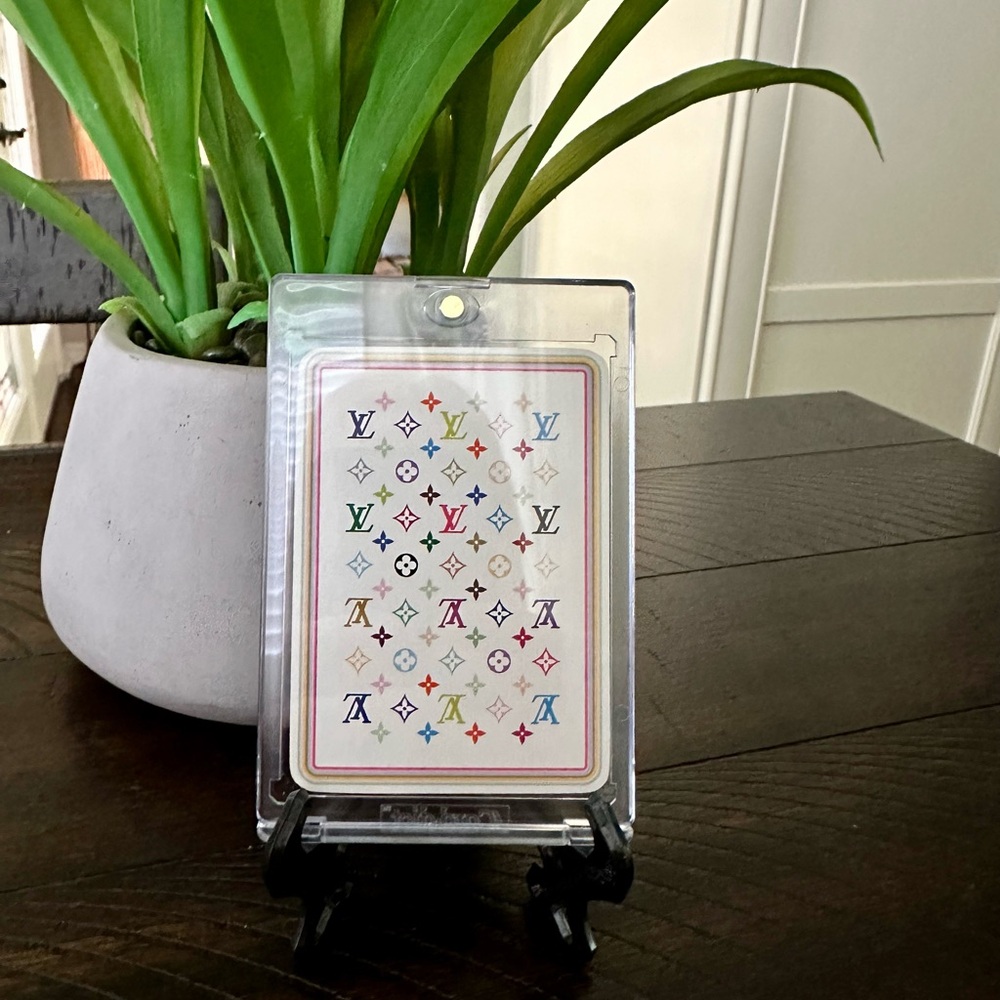 NEW Louis Vuitton x Murakami Queen Card